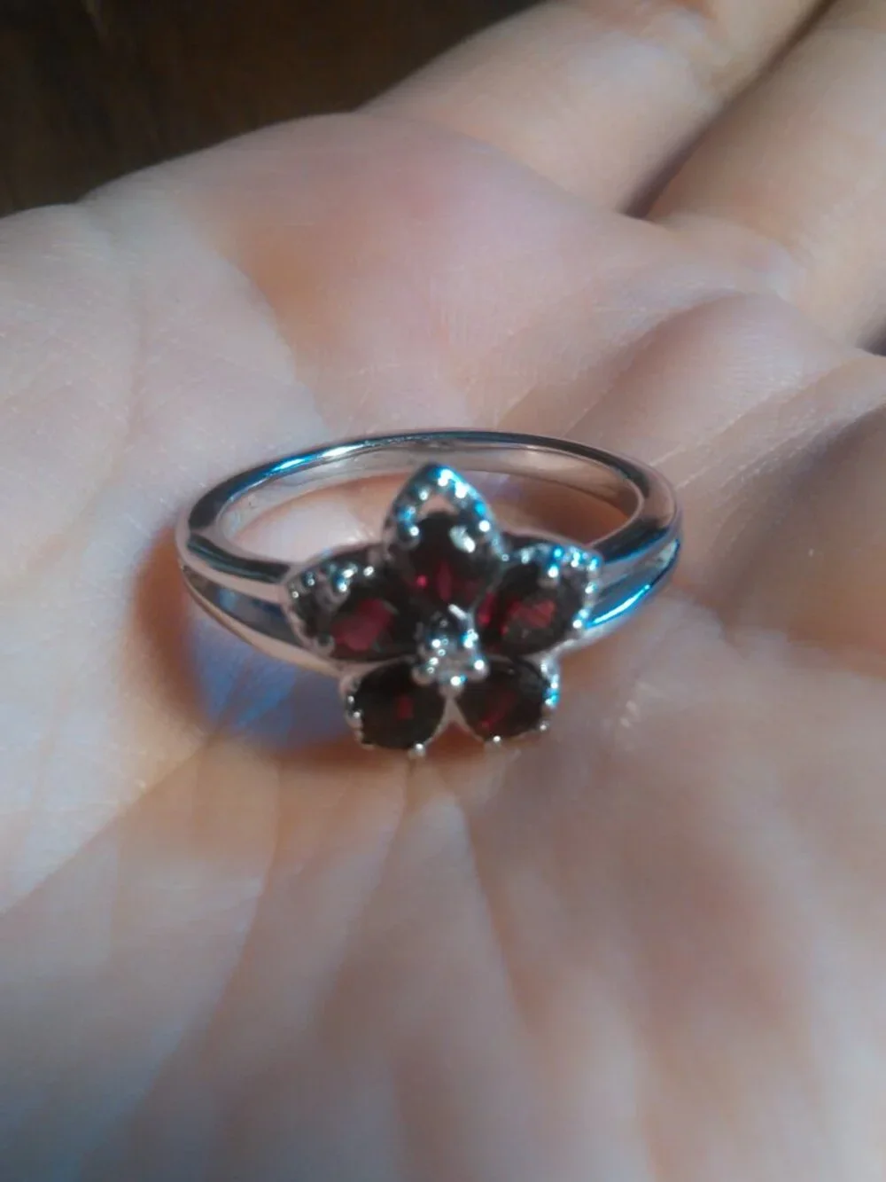 Premium Anthill Garnet and Moissanite Rhodium over Sterling Silver Ring (Size 7)